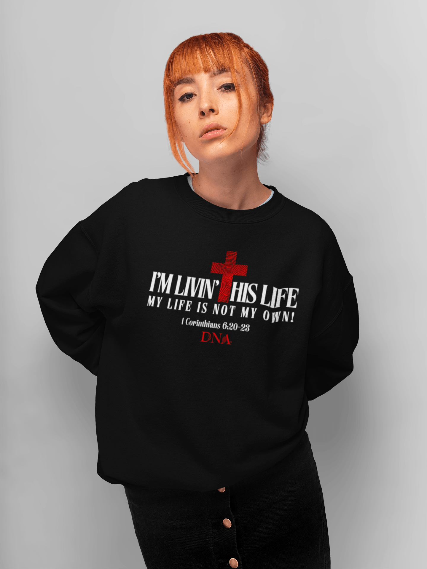 I'M LIVIN' THIS LIFE Crewneck Sweatshirt - Black - divinenatureapparel